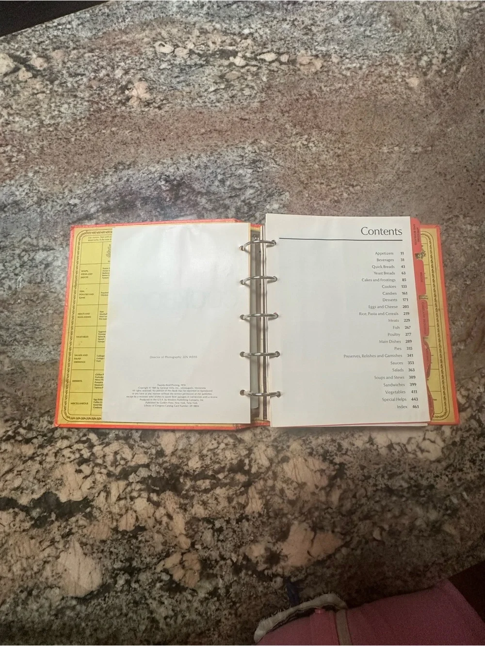 Vtg Betty Crocker Red Pie Edition Cookbook
